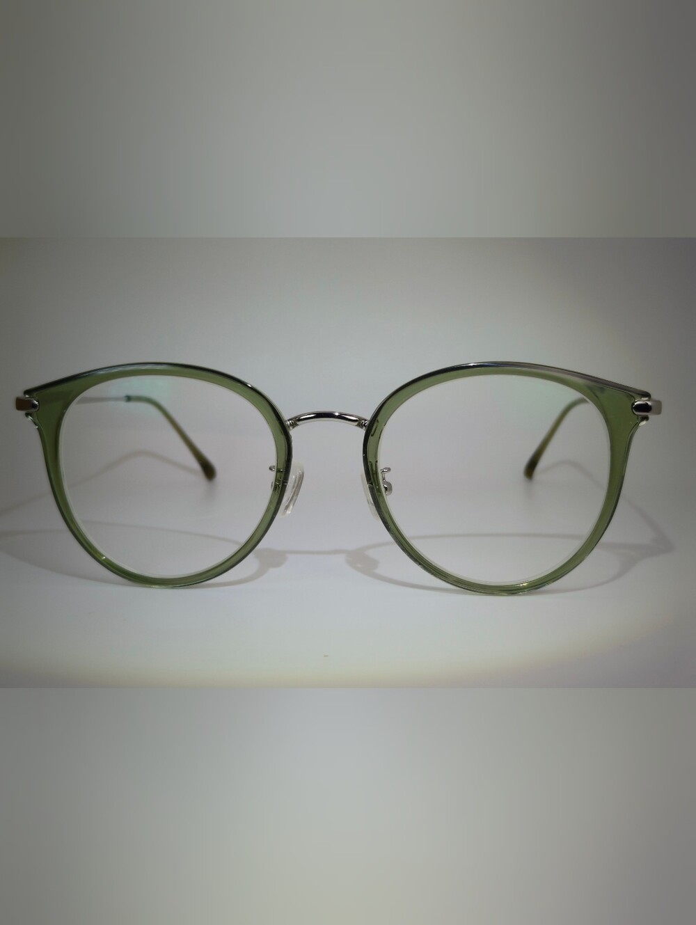 Hollie. Olive Round Transparent Full Metal Frame.